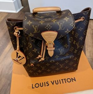 Louis Vuitton Montsouris PM